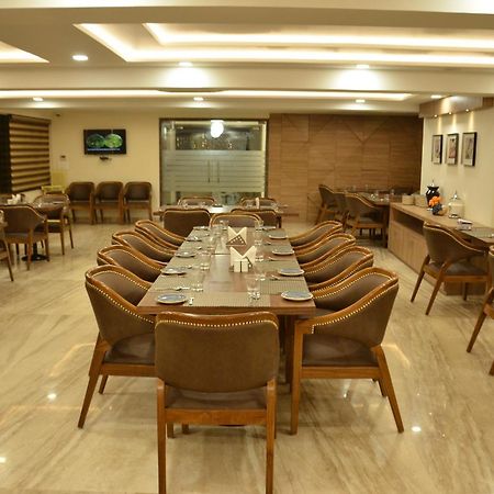 Hotel The Ved Mantra Gwalior Exterior foto